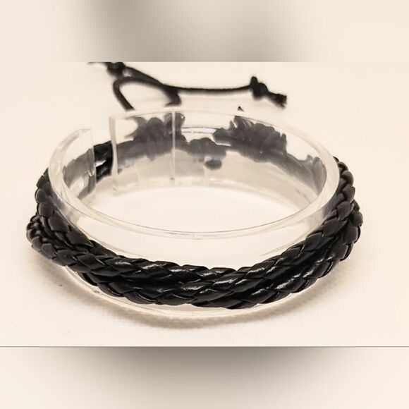 Other - Men's bracelet leather braided black new e25